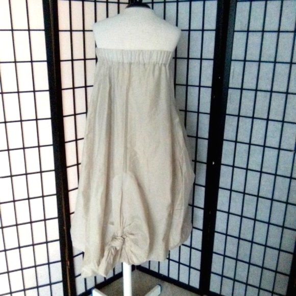 Nuovo Borgo extravagant balloon skirt. Size It48. Made in Italy. - Picture 2 of 10